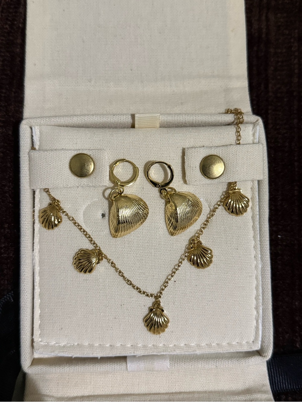 MAYAMAR Gold Seashell Pendant Necklace and Earring Set